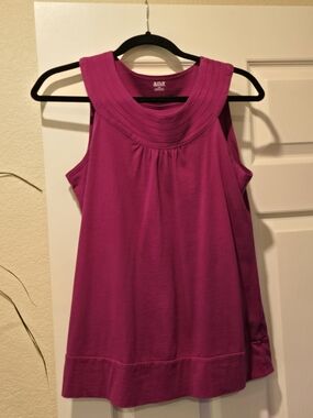 a.n.a Sleeveless Scoop Neck Tank Top - Plum